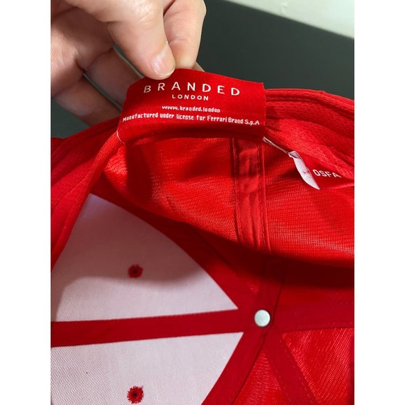 CAP Formula One 1 Scuderia Ferrari Team Scudetto F1 Hat Red LIMITED EDITION - Picture 9 of 12